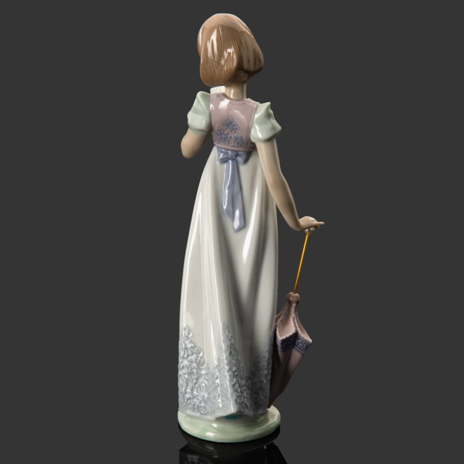 Статуэтка "Летняя прогулка", фарфор, роспись, Lladro, Испания, 1991 г.