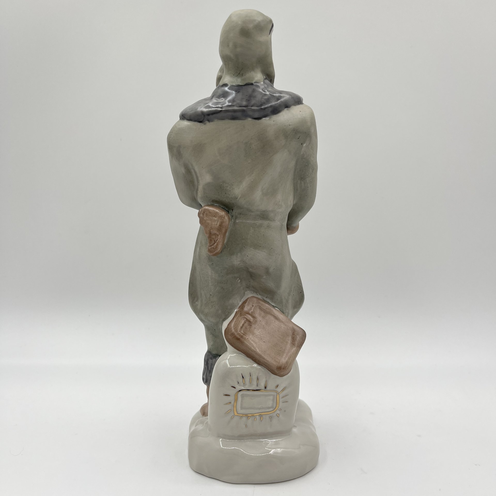 Статуэтка "Лётчик" (Валерий Чкалов), по модели Б.Ф. Лоренцова