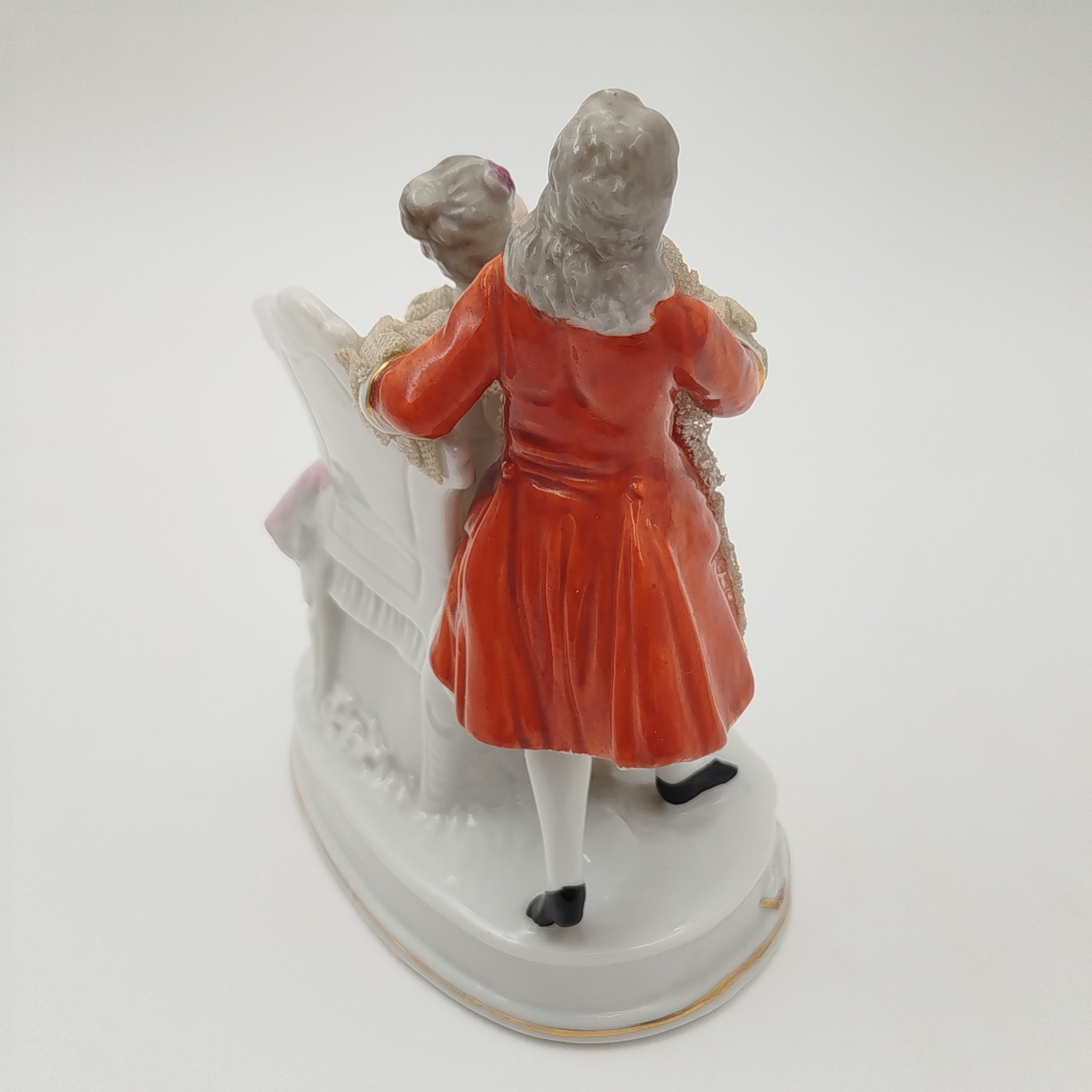 Статуэтка "Дама с кавалером", фарфор, роспись, ткань, Европа, 1990-2010 гг.