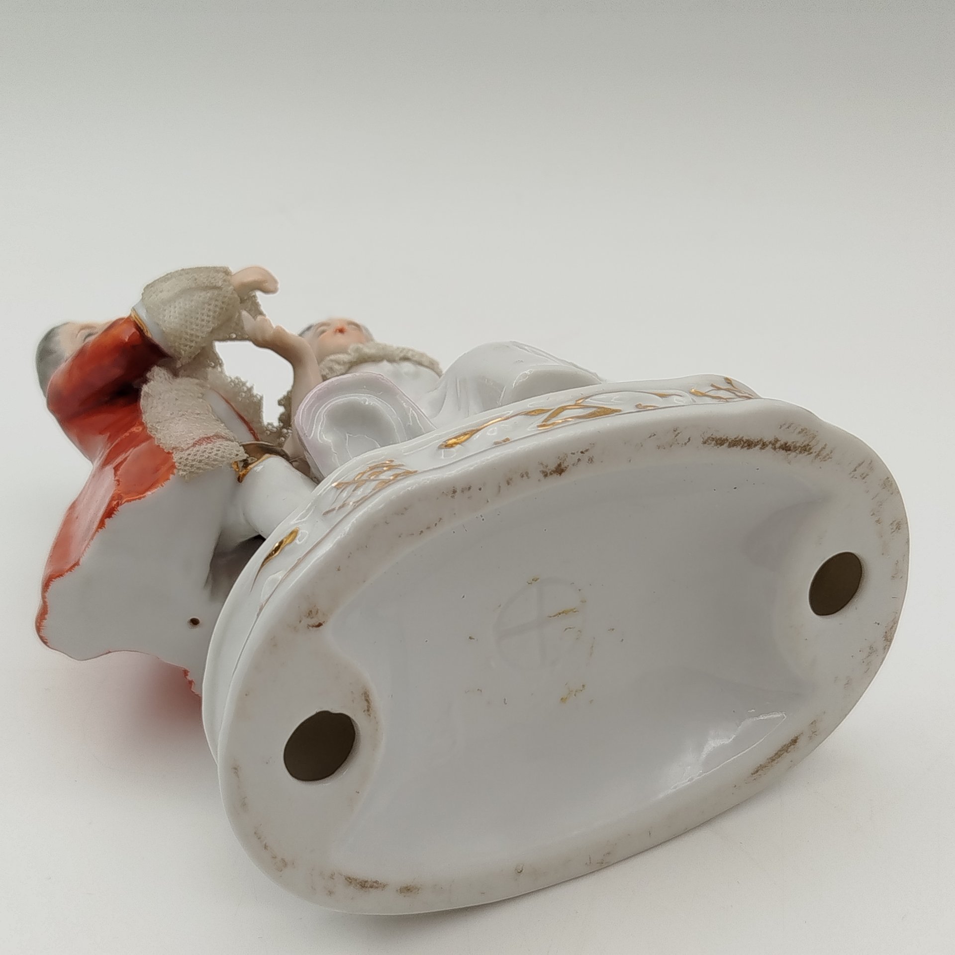 Статуэтка "Дама с кавалером", фарфор, роспись, ткань, Европа, 1990-2010 гг.