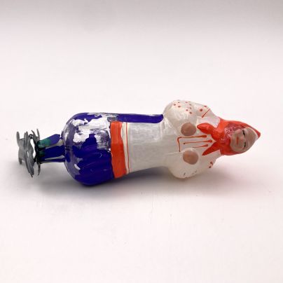 Игрушка елочная на прищепке  "Старуха" из коллекционной серии по мотивам сказки А.С. Пушкина "Сказка о рыбаке и рыбке", стекло, роспись, металл, Завод стеклянных ёлочных украшений и оптических изделий, г. Москва, СССР, 1950-1960 гг.