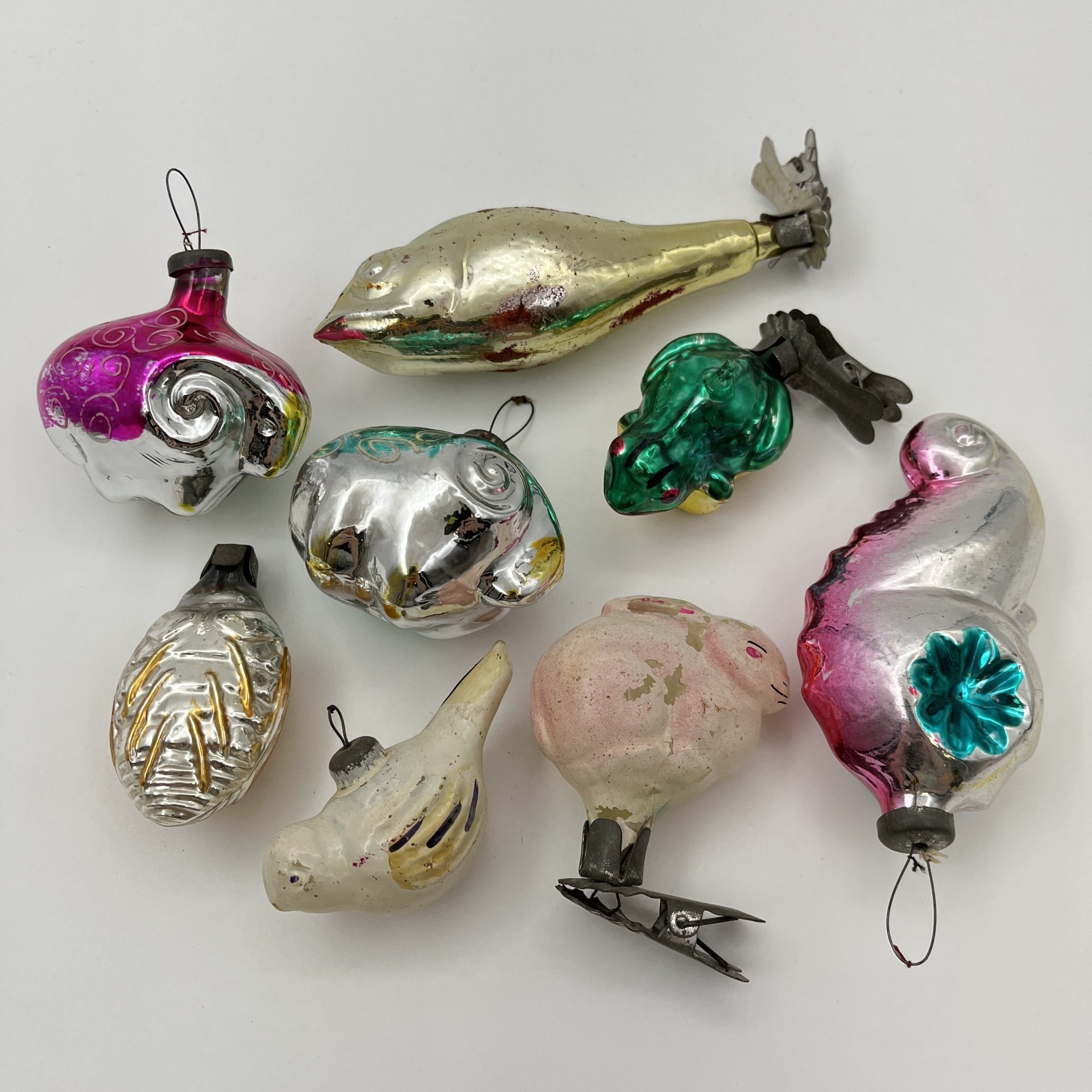 Набор винтажных елочных игрушек "Животные, птицы, рыбы и жуки"  (8 шт.), стекло, роспись, СССР, 1950-1980 гг.