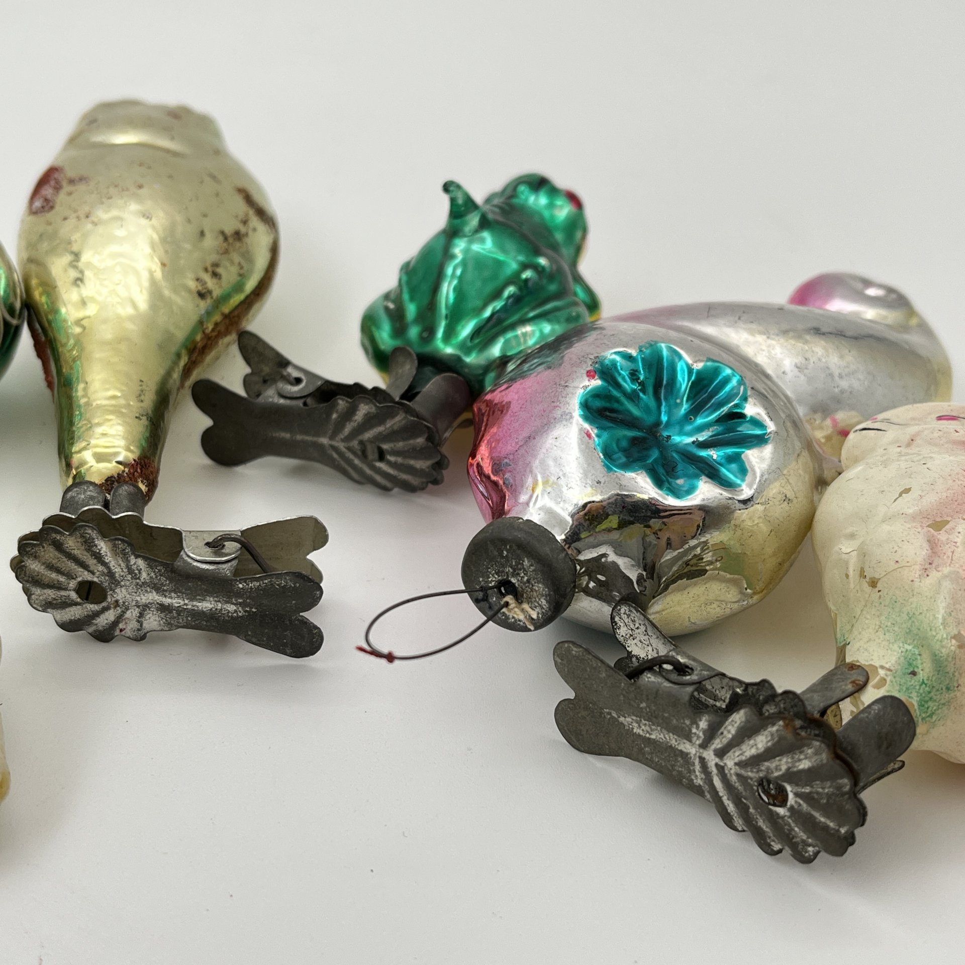 Набор винтажных елочных игрушек "Животные, птицы, рыбы и жуки"  (8 шт.), стекло, роспись, СССР, 1950-1980 гг.