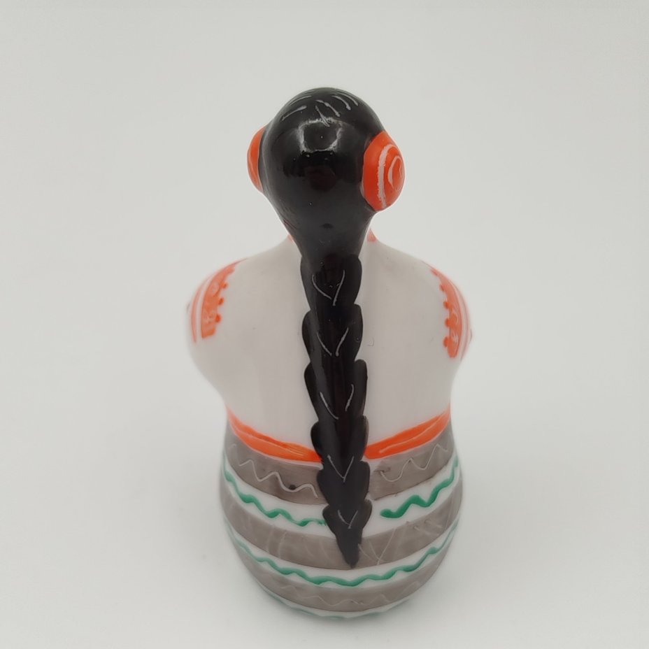 Статуэтка  миниатюрная  "Калина", скульптор Н.Г. Гонсалес