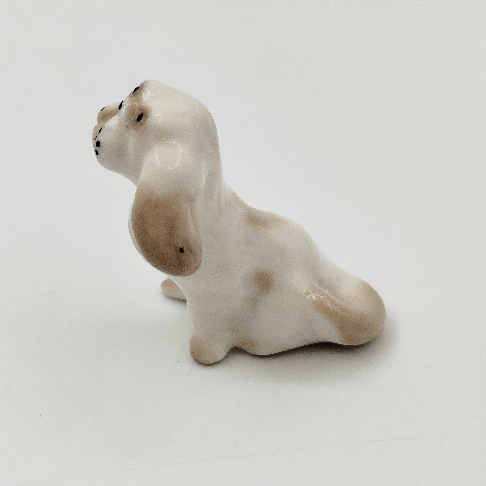 Статуэтка "Болонка", скульптор Н.Е. Муратов, фарфор, Ленинградский фарфоровый завод (ЛФЗ), СССР, 1960-1990 гг.
