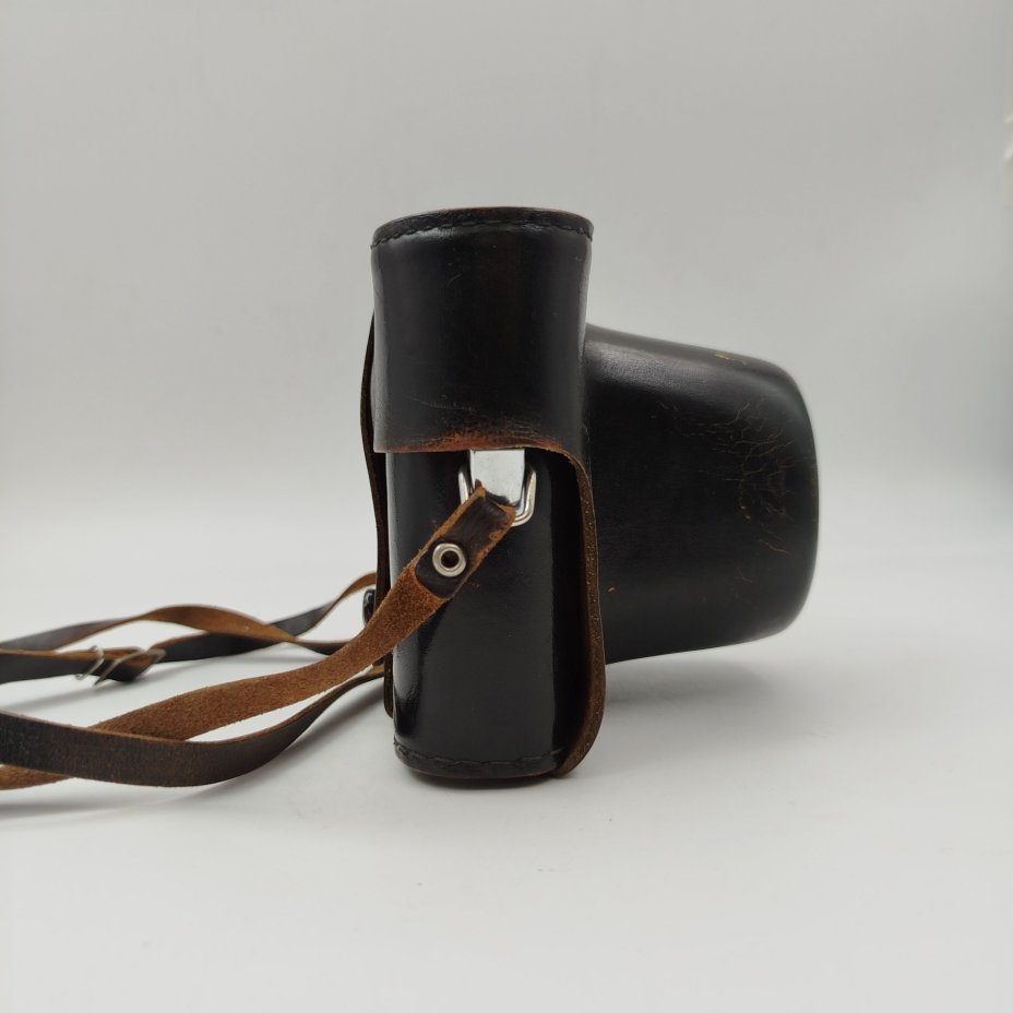 Фотоаппарат "Зенит-Е" с объективом "Гелиос-44-2" в оригинальном кофре, металл, стекло, пластик, кожа, Красногорский механический завод (КМЗ), СССР, 1975 г.