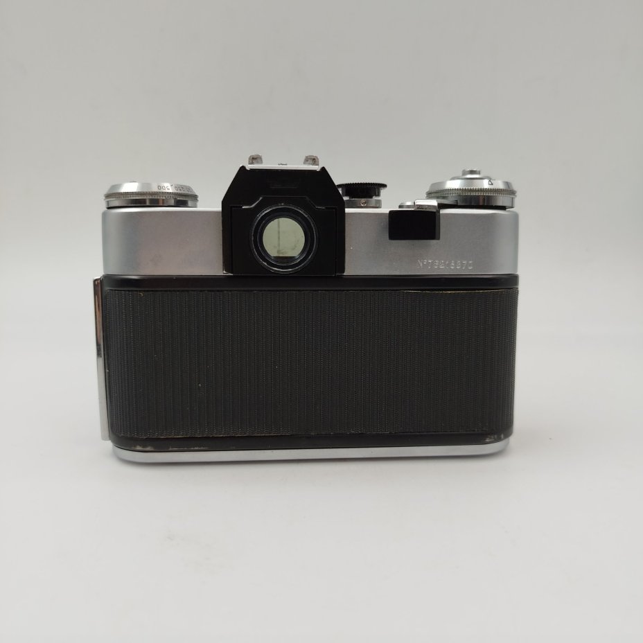 Фотоаппарат "Зенит-Е" с объективом "Гелиос-44-2" в оригинальном кофре, металл, стекло, пластик, кожа, Красногорский механический завод (КМЗ), СССР, 1975 г.