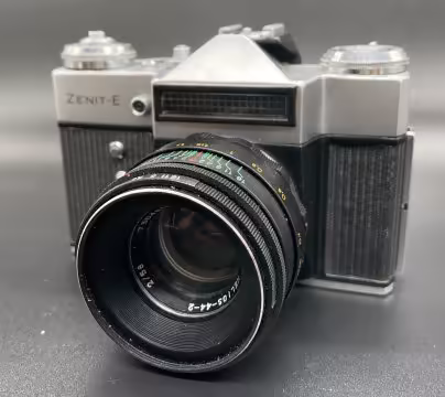 Фотоаппарат "Зенит-Е"  с объективом "Гелиос-44-2" в оригинальном кофре, Красногорский механический завод (КМЗ)