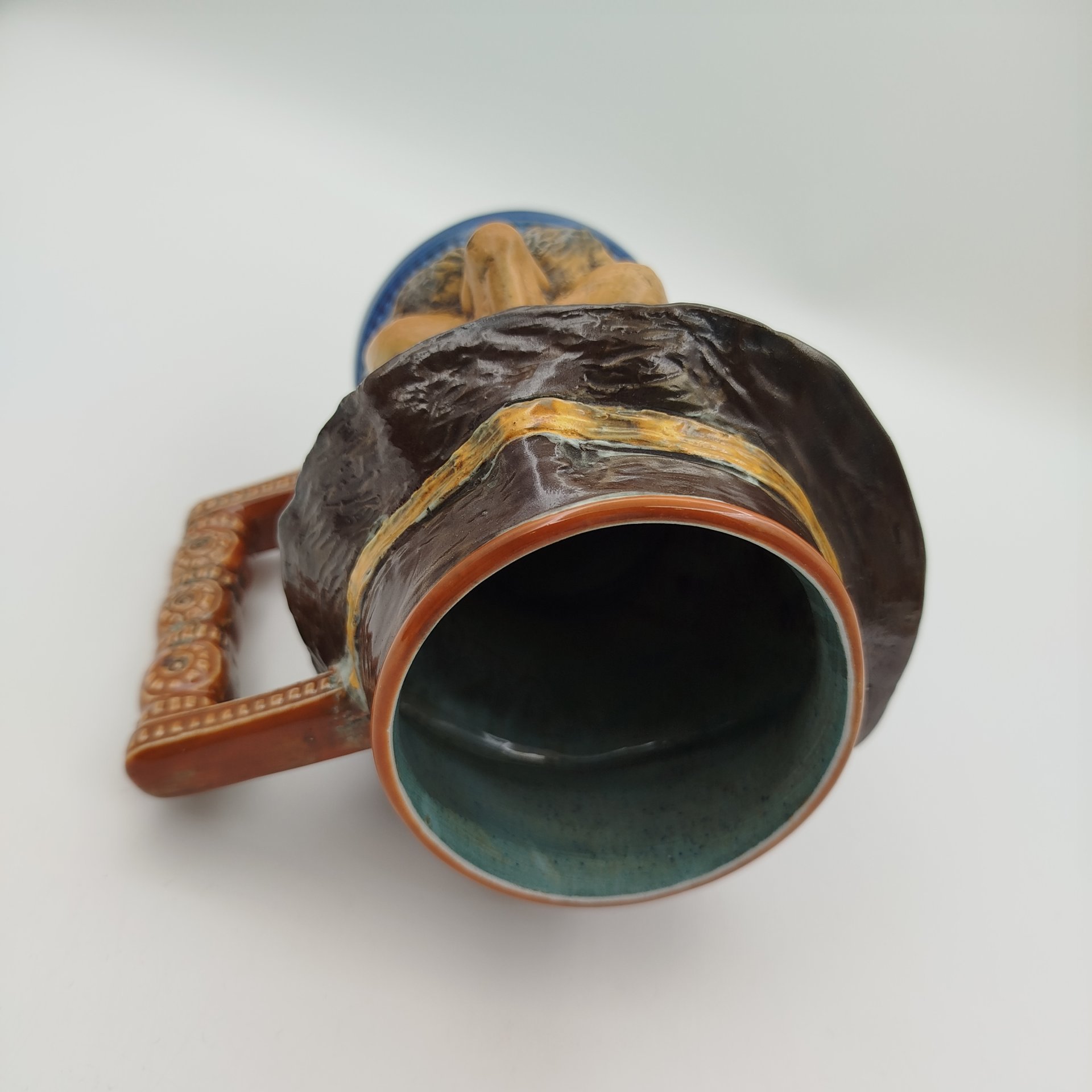 Пивная кружка (чашка) в виде головы старого джентельмена, керамика, ручная работа, подпись в тесте, Capodimonte (Каподимонте), Неаполь, 1970-1979 гг., Capodimonte (Каподимонте)