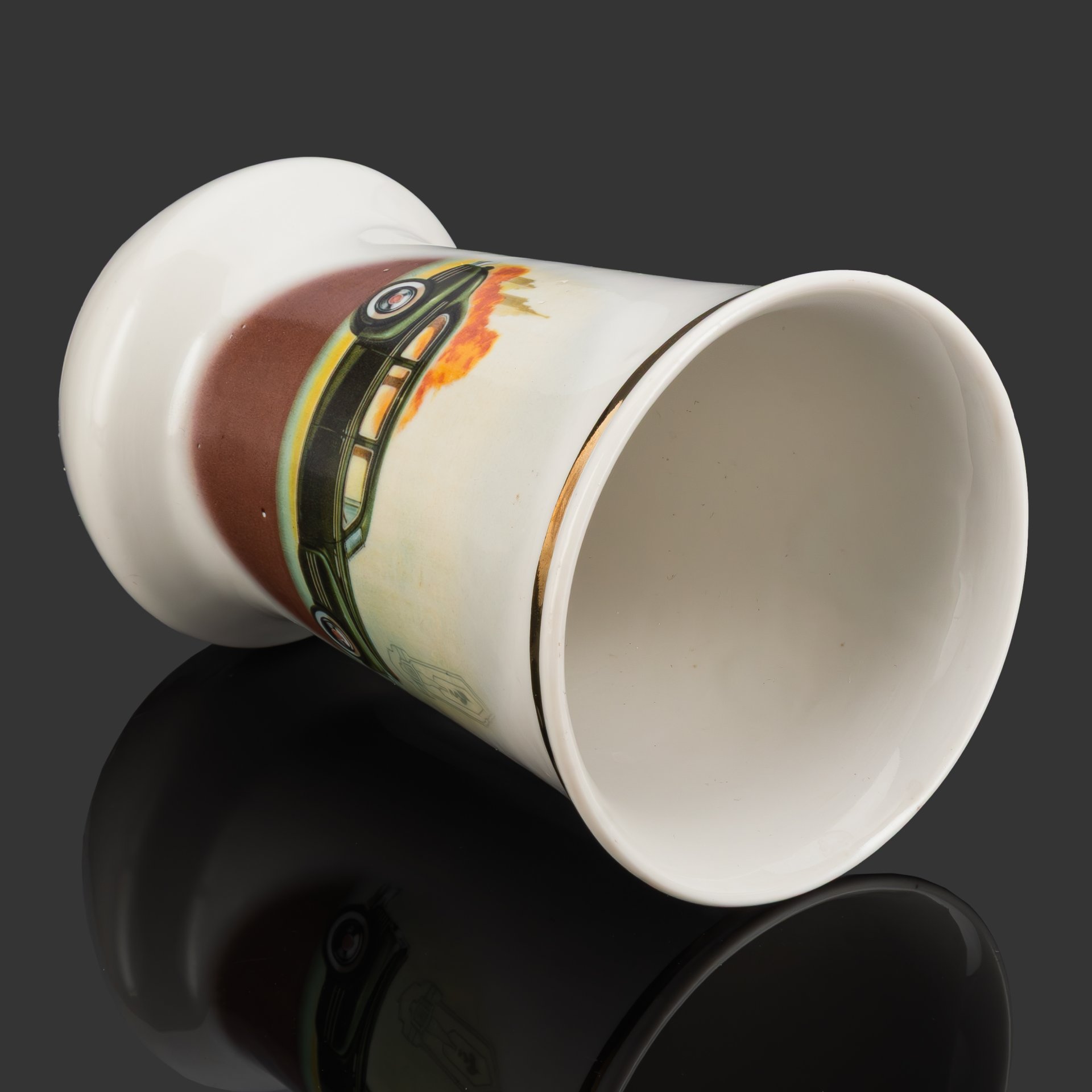 Ваза "ЗИС 110" (автомобиль), фарфор, деколь, золочение, Дмитровский фарфоровый завод (ДФЗ Вербилки), СССР, 1965-1991 гг.