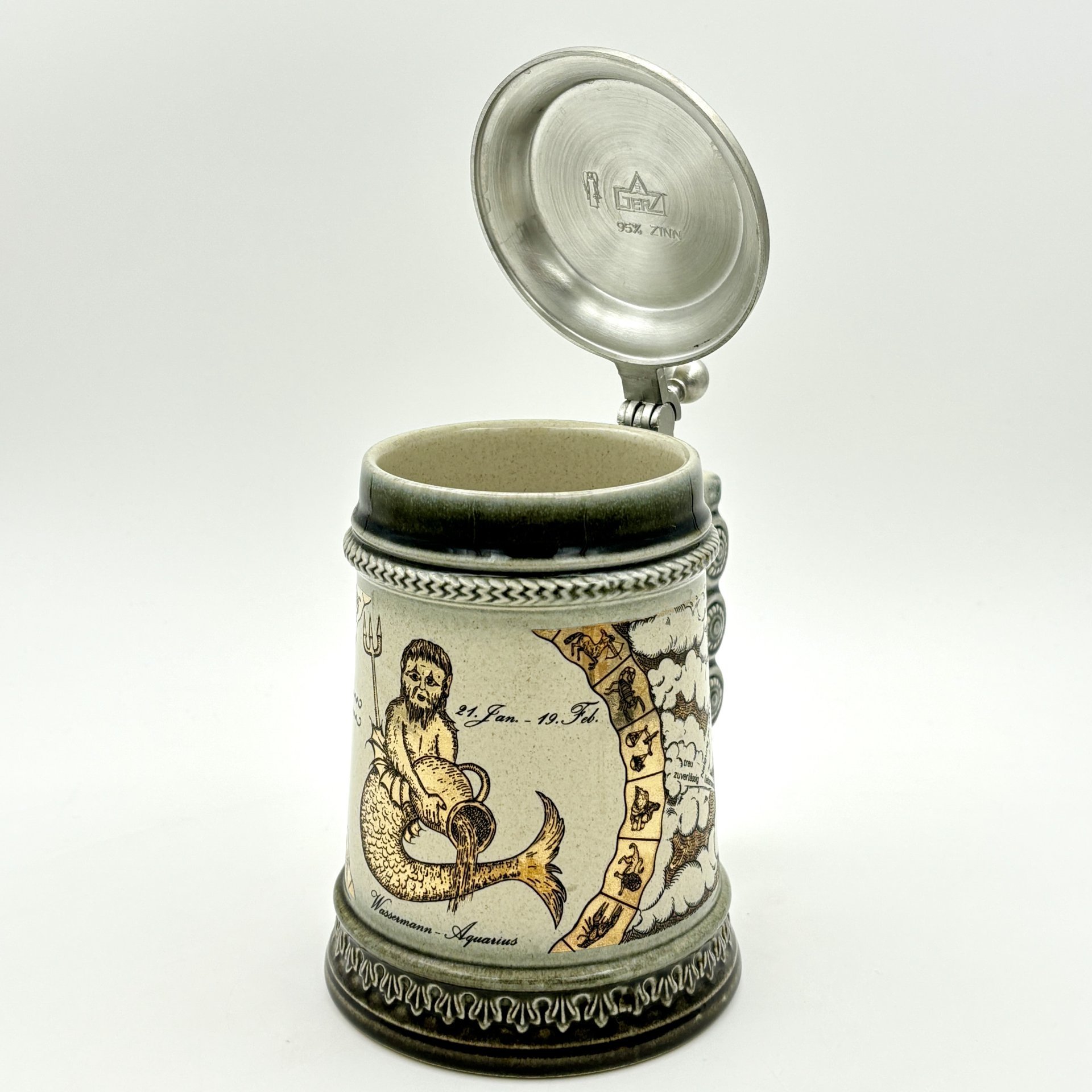 Кружка пивная с крышкой, украшенная знаком зодиака "Водолей", Gerzit Gerz