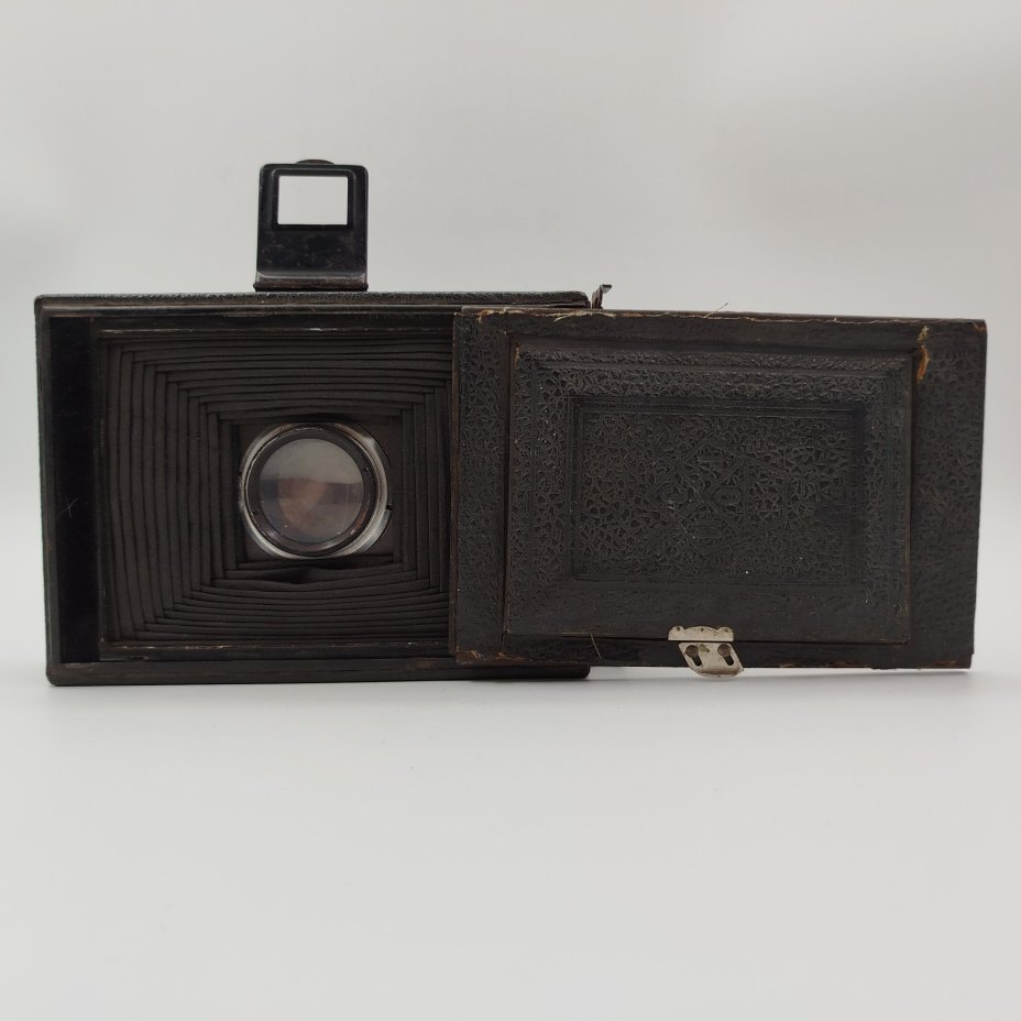 Фотоаппарат Фотокор-1, Государственный оптико-механический завод имени ОГПУ (ГОМЗ)
