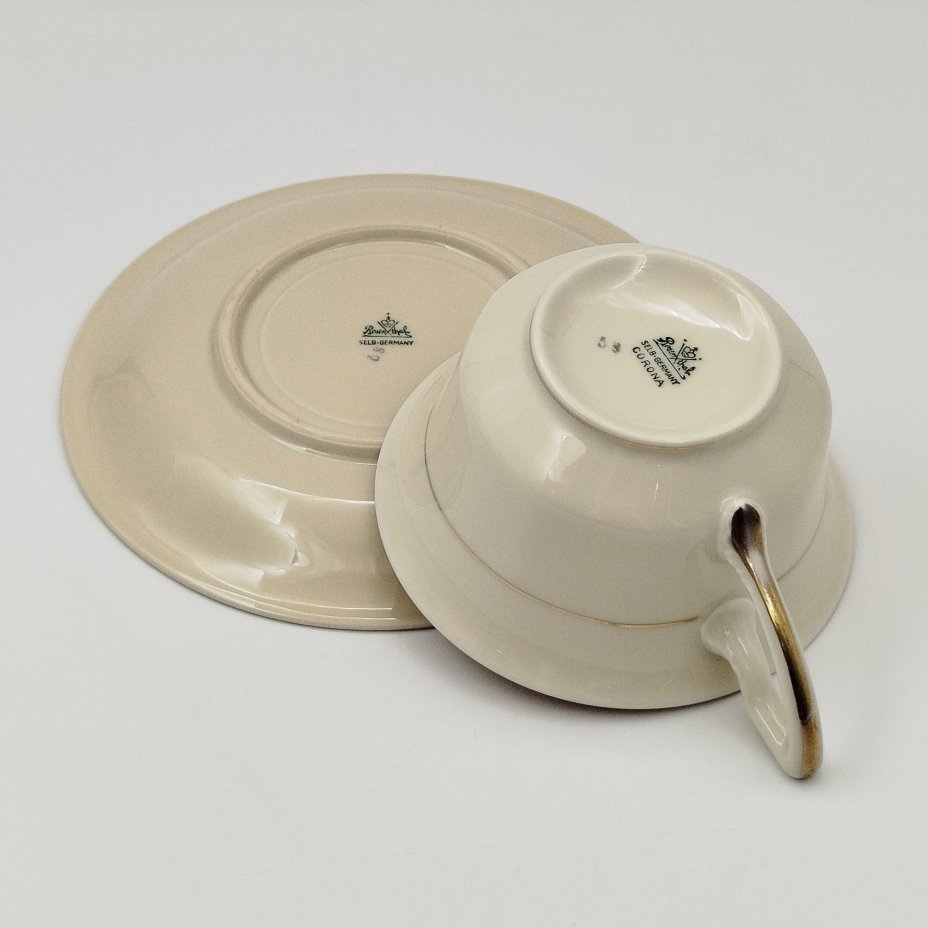 Пара чайная, украшенная растительным орнаментом, фарфор, деколь, золочение, Rosenthal (Розенталь), Германия, 1941 г.