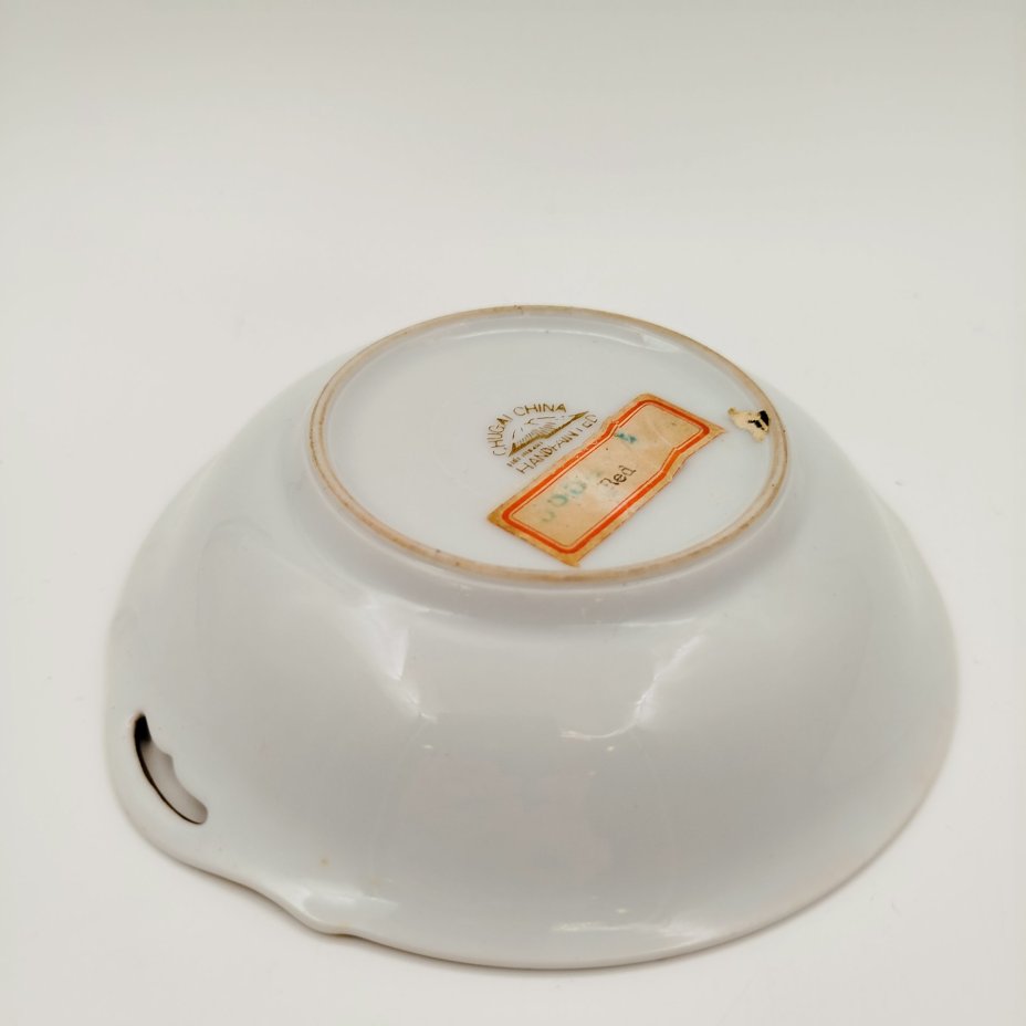 Мелочница (монетница), украшенное  цветочным декором в медальонах, Chugai China, фарфор, крытье, золочение, Япония, 1950-1970 гг.