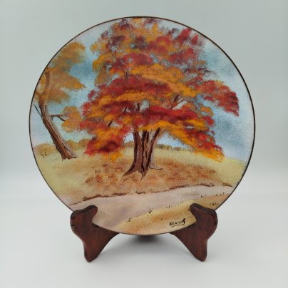 Тарелка декоративная с изображением дерева, на подставке, подпись автора (Berthe. S), металл, роспись, эмаль, Западная Европа, 1970-1990 гг.