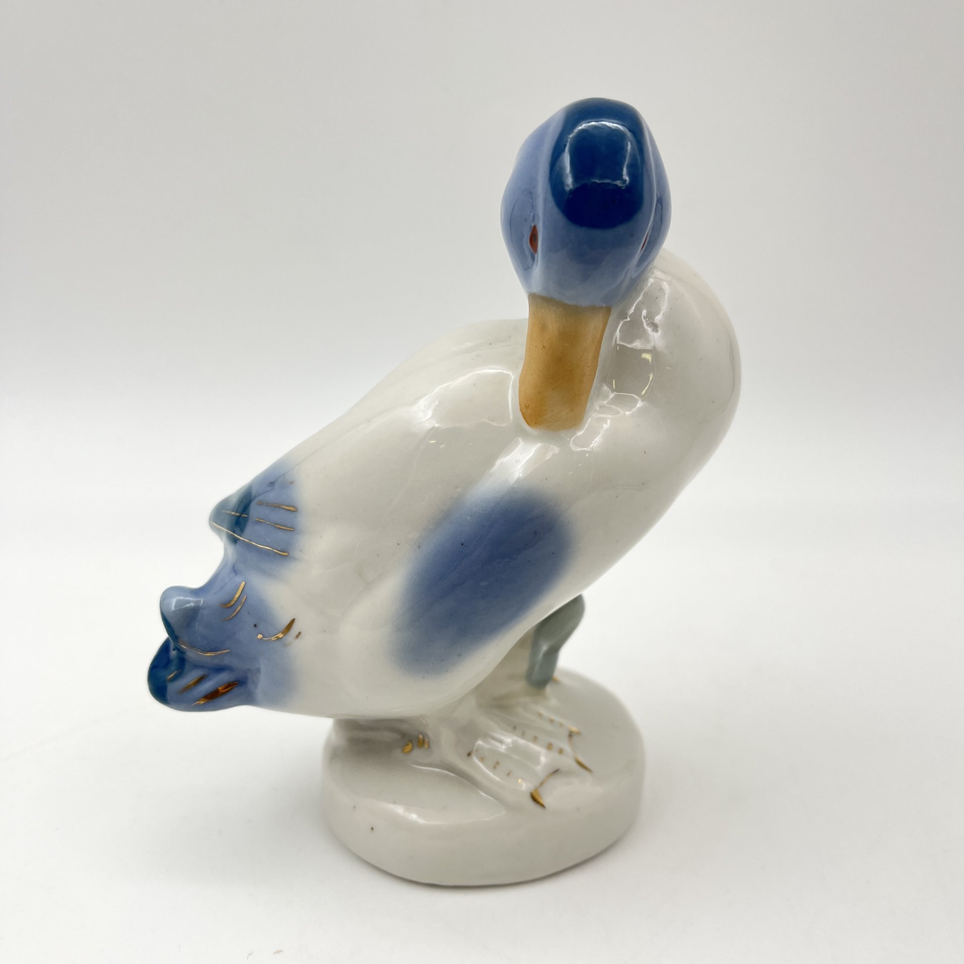 Статуэтка  "Утка", скульптор Н. И. Бессарабова