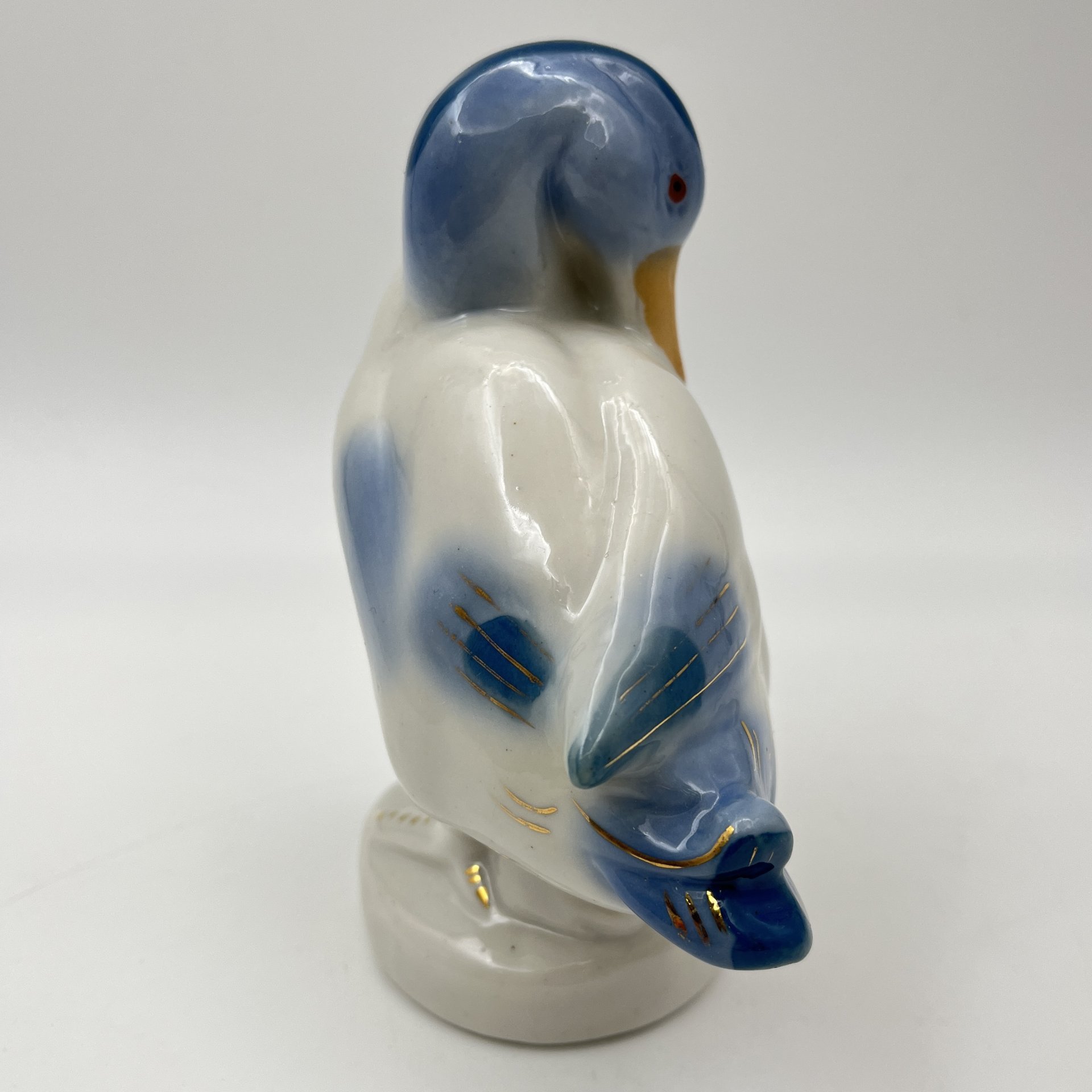 Статуэтка  "Утка", скульптор Н. И. Бессарабова