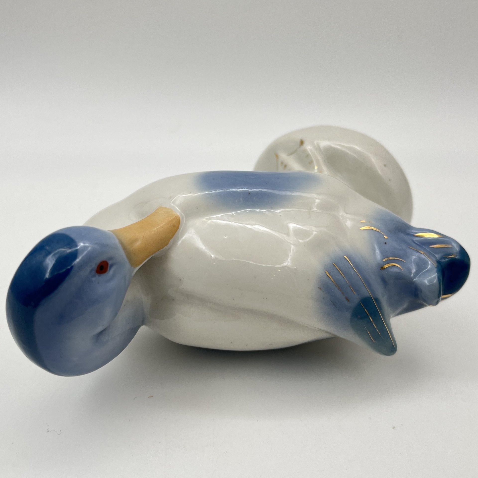 Статуэтка  "Утка", скульптор Н. И. Бессарабова