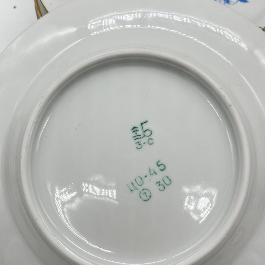 Тарелки десертные 6 шт. с цветочным декором, фарфор, деколь, золочение, Барановский фарфоровый завод, СССР, 1970-1991 гг.