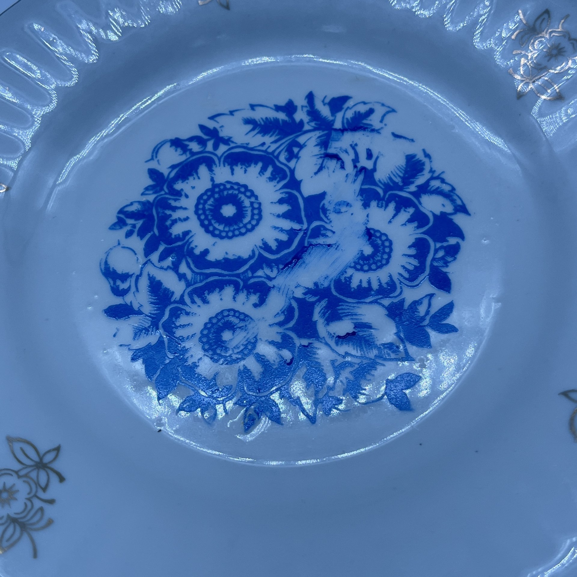 Тарелки десертные 6 шт. с цветочным декором, фарфор, деколь, золочение, Барановский фарфоровый завод, СССР, 1970-1991 гг.