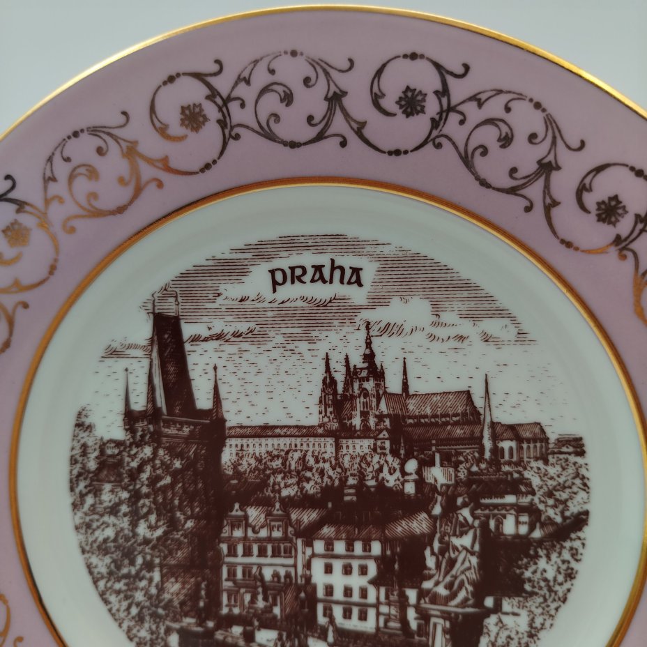Тарелка декоративная с изображением Праги, фарфор, деколь, Moritz Zdekauer (MZ), Чехословакия, 1970-1991 гг.