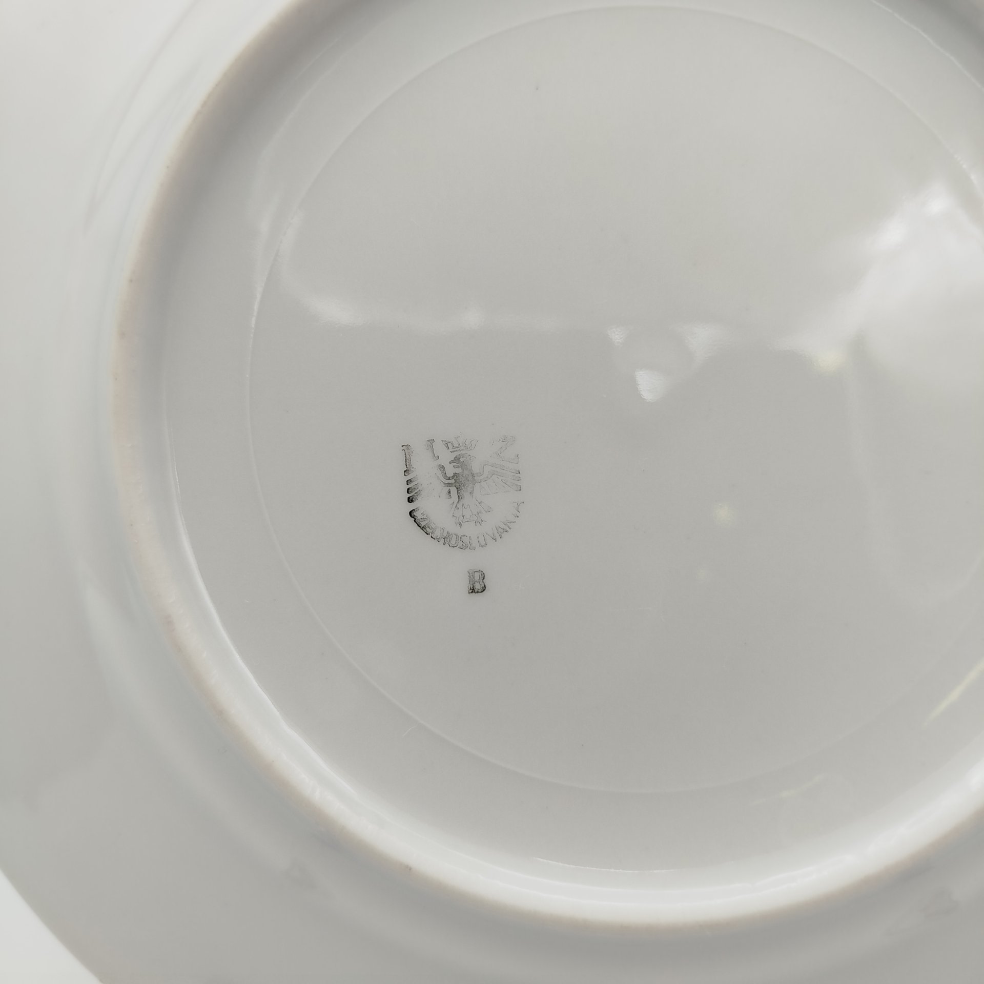 Тарелка декоративная с изображением Праги, фарфор, деколь, Moritz Zdekauer (MZ), Чехословакия, 1970-1991 гг.