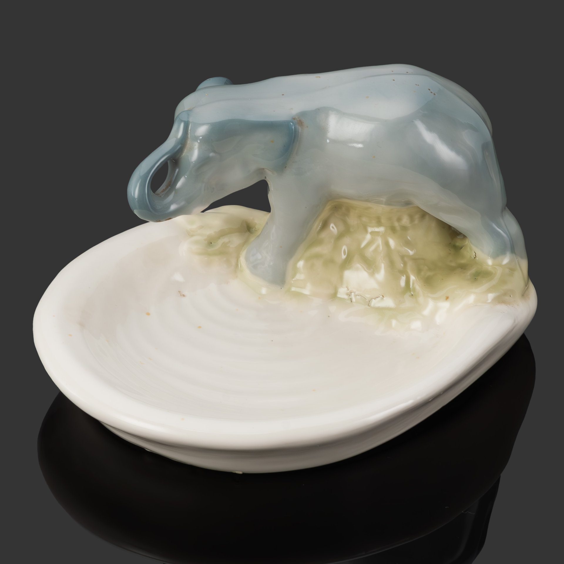 Мыльница/пепельница «Слон», фаянс, роспись, Ленинградский завод «Стройфаянс», СССР, 1950-1960 гг.