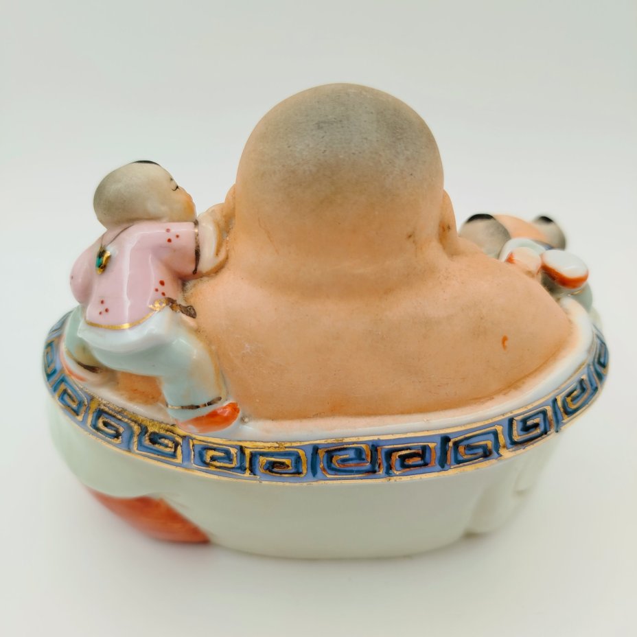 Статуэтка "Хотей с карако" (божество счастья), фарфор, бисквит, роспись, золочение, Китай, 1960-1980 гг.