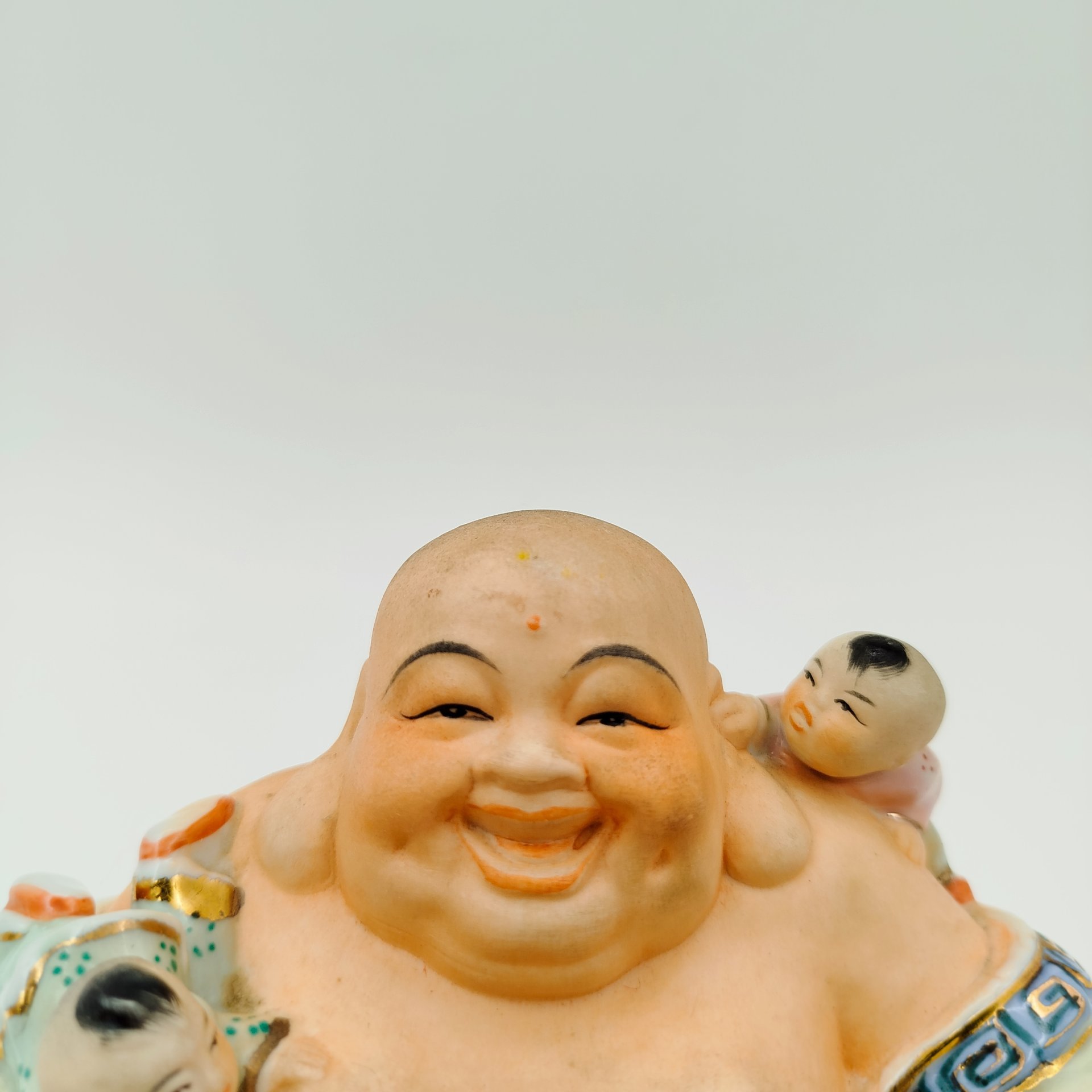 Статуэтка "Хотей с карако" (божество счастья), фарфор, бисквит, роспись, золочение, Китай, 1960-1980 гг.
