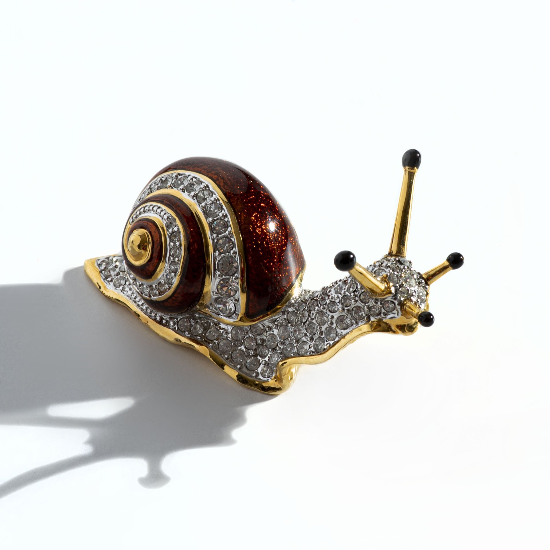 Статуэтка "Улитка", в оригинальном футляре, металл, эмаль, кристаллы "Swarovski", Oliver Weber, Австрия, 2010-2020 гг., Oliver Weber