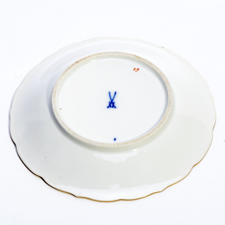 Блюдце с цветочным декором, фарфор, роспись, золочение, Meissen porcelain manufactory (Мейсен), Германия, 1956 г., Meissen (Мейсенский фарфор)