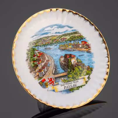 Настенная сувенирная тарелка "Drei-Flusse-Stadt PASSAU". Мануфактура Kleiberg