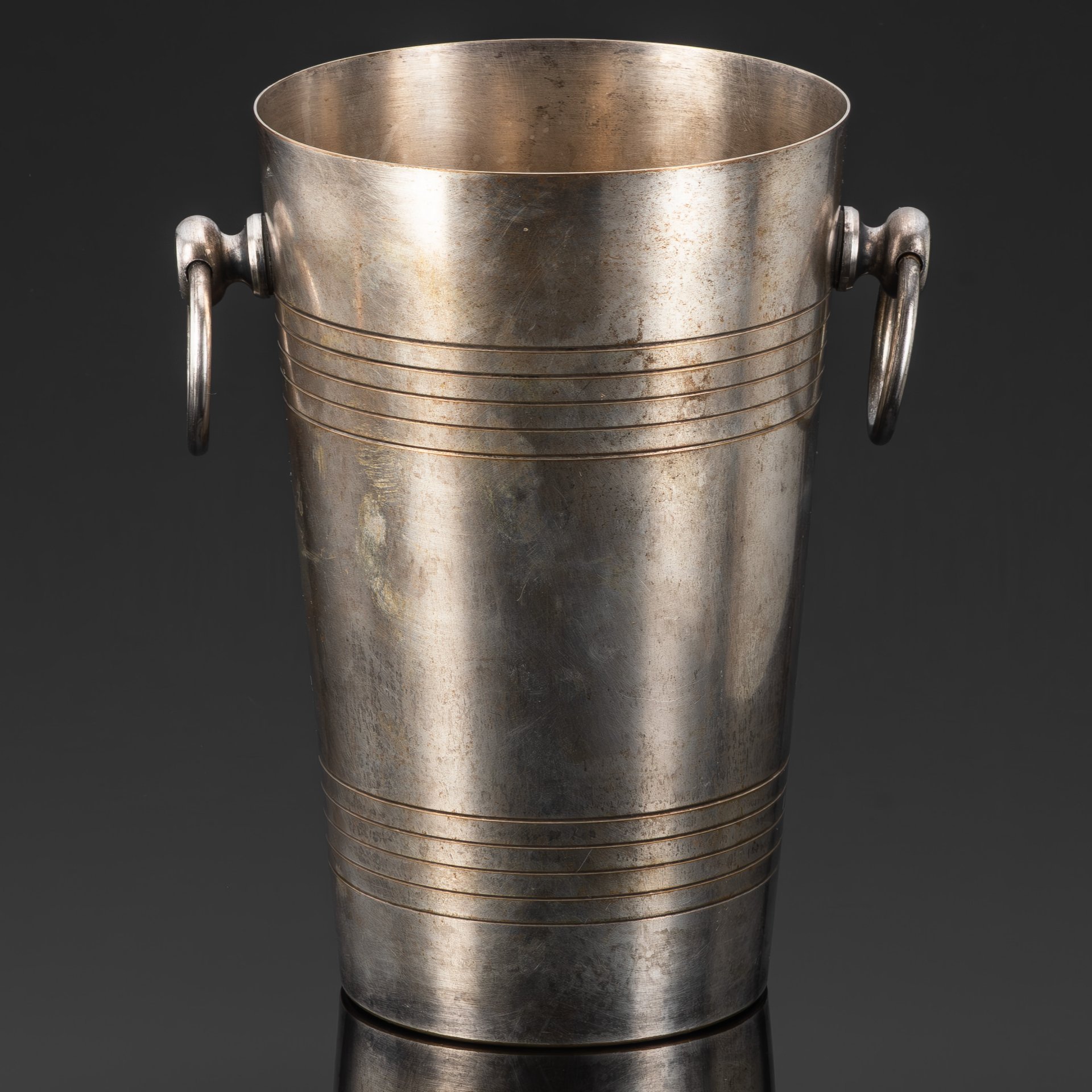 Ведро для охлаждения белого вина,  Gudin AdolpheA. Gelb, La Queue-en-Brie