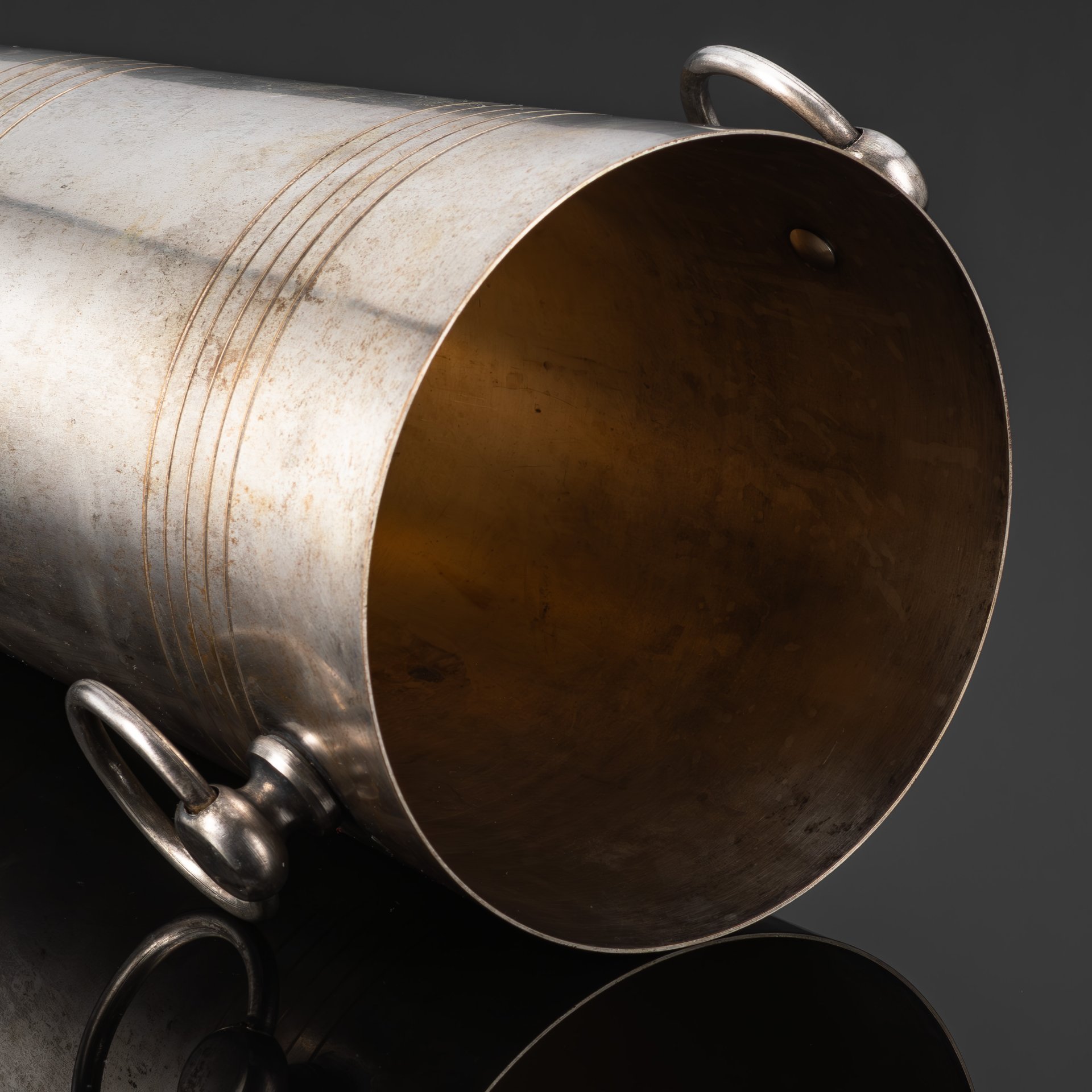 Ведро для охлаждения белого вина,  Gudin AdolpheA. Gelb, La Queue-en-Brie