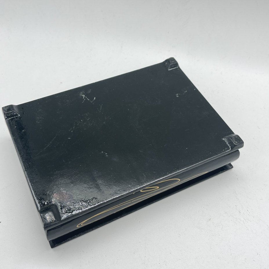 Шкатулка с изображением щенков