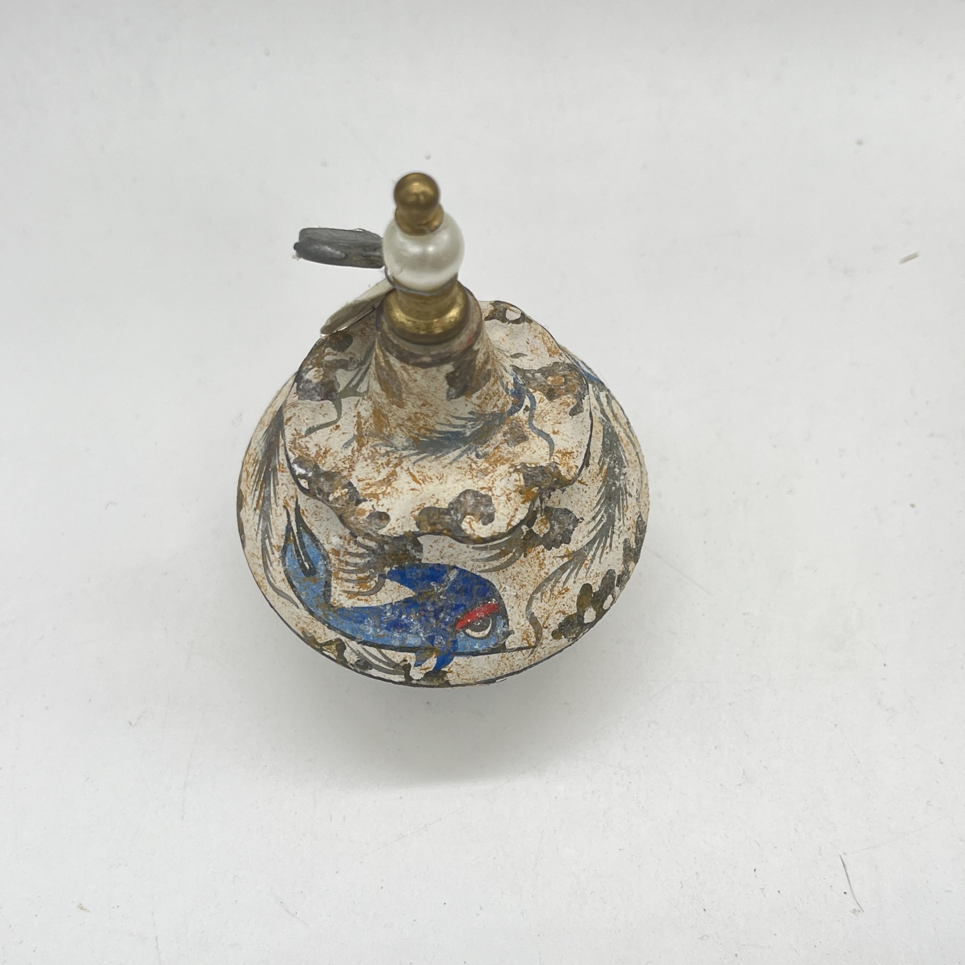 Флакон для парфюма, имитирующий керамику минойского периода, из археологического музея Ираклиона, керамика, роспись, Греция, 2000-2015 гг.