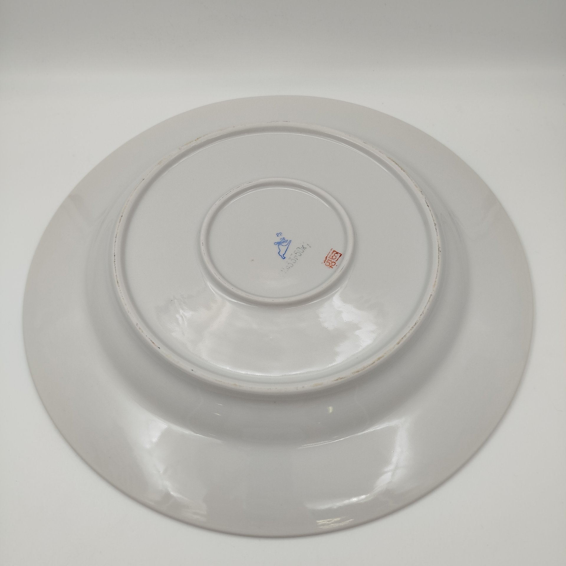 Блюдо круглой формы "Сирень"