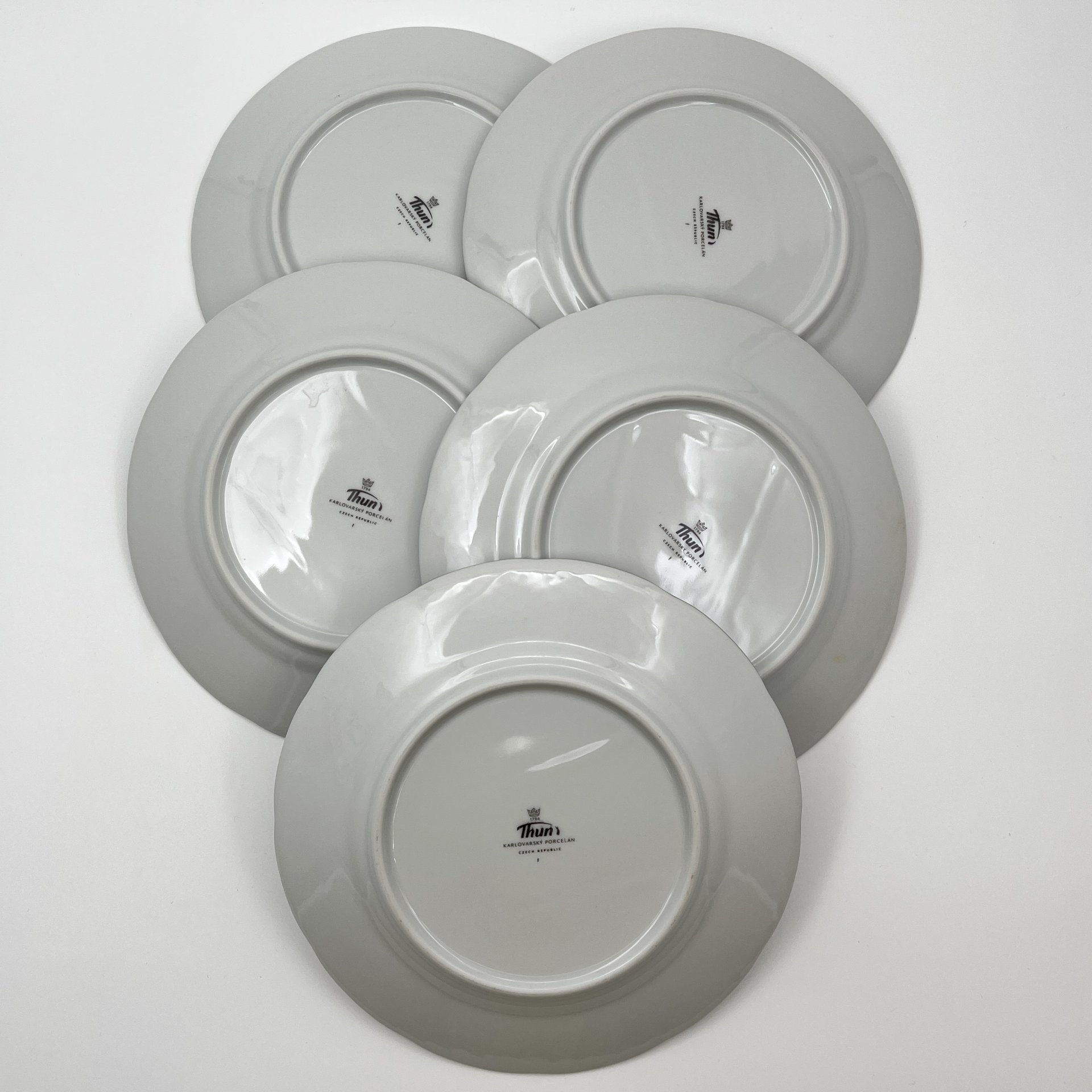 Набор десертных тарелок с цветочным декором на 5 персон, фарфор, деколь, Thun (Тун), Чехия, 2000-2020 гг.