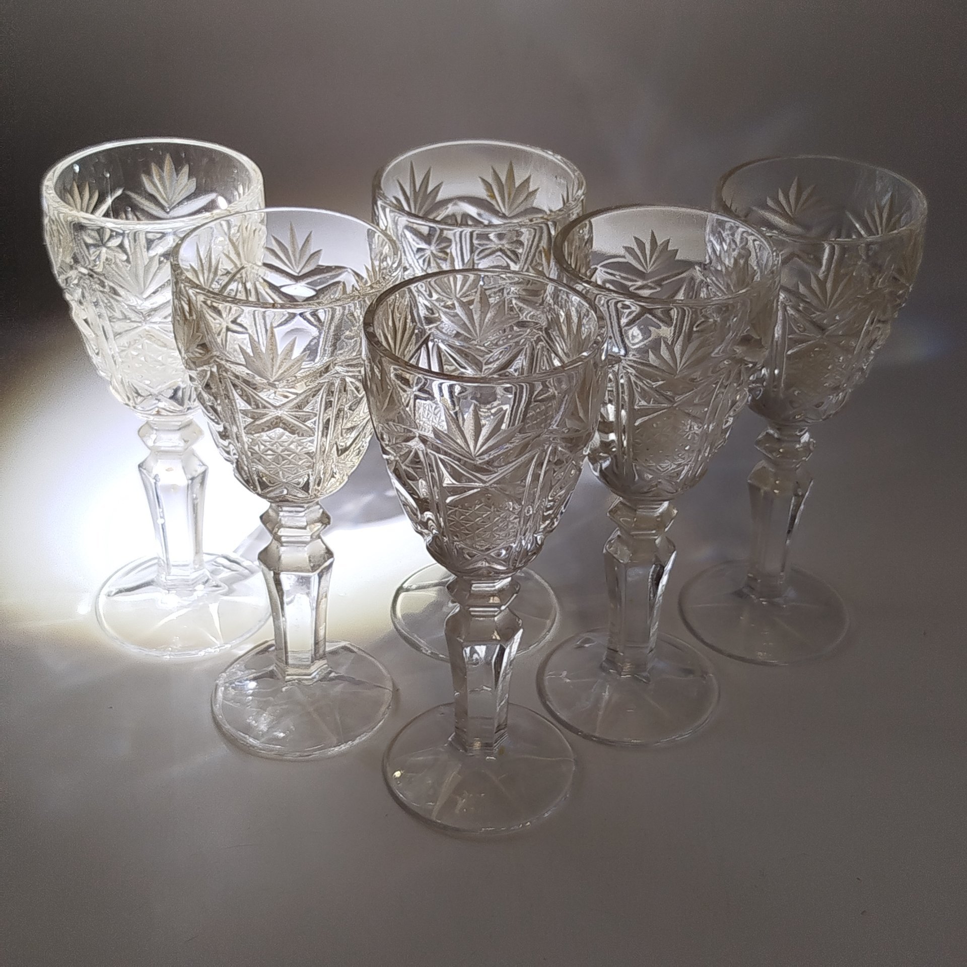 Набор из 6-ти рюмок с резным декором, стекло, алмазная грань, СССР, 1970-1990 гг.