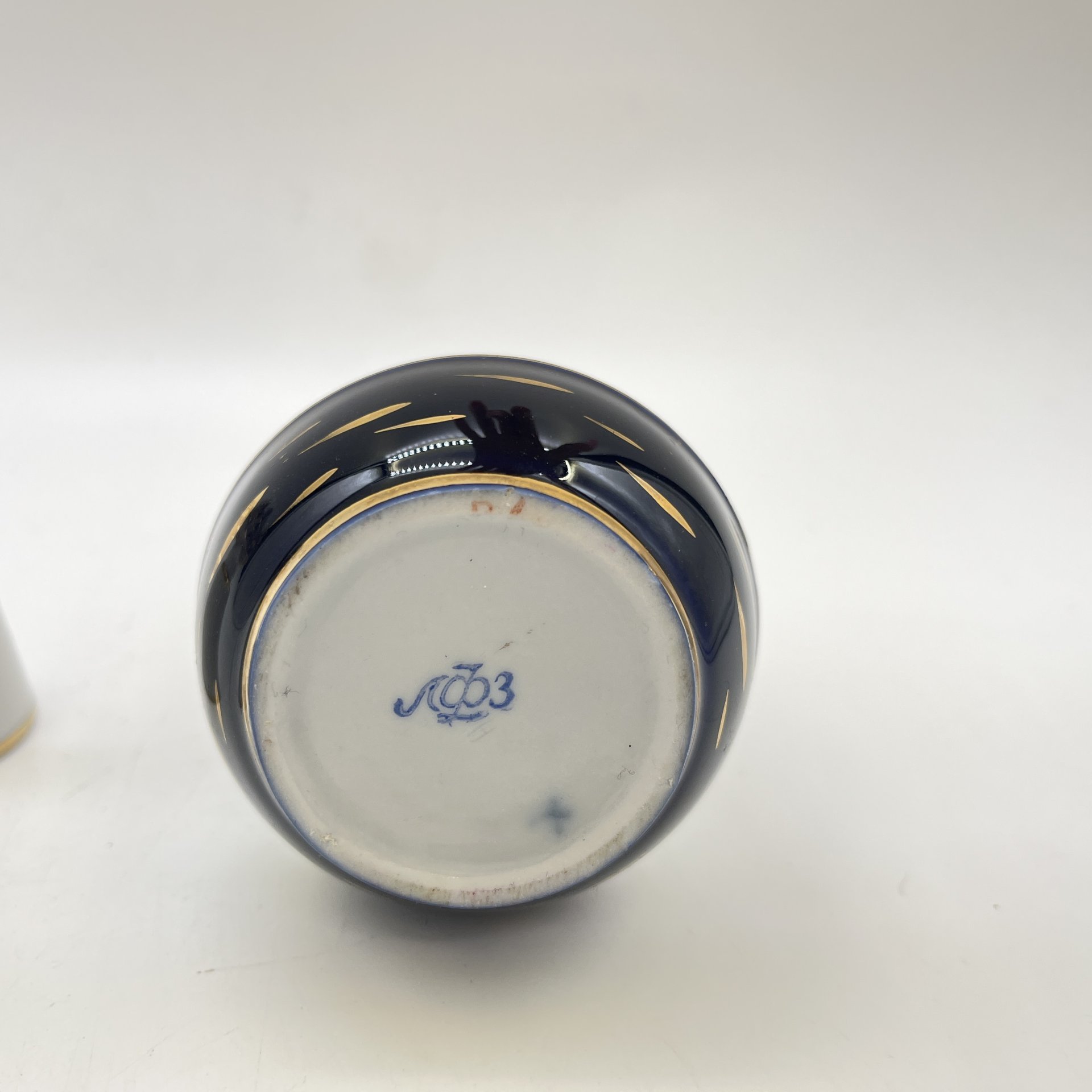 Штоф (графин) "Адмиралтейство" малый, фарфор, кобальт, золочение, Ленинградский фарфоровый завод (ЛФЗ), СССР, 1960-1970 гг.