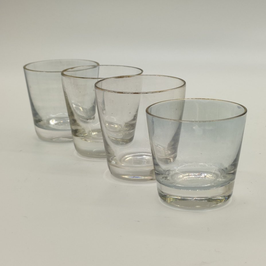 Набор из 4-х стопок лаконичной формы для крепких напитков, стекло, золочение, СССР, 1970-1990 гг.