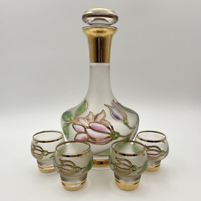 Набор для подачи крепких напитков на 4 персоны с цвекточным декором, стекло, роспись, золочение, Чехословакия, 1970-1990 гг.