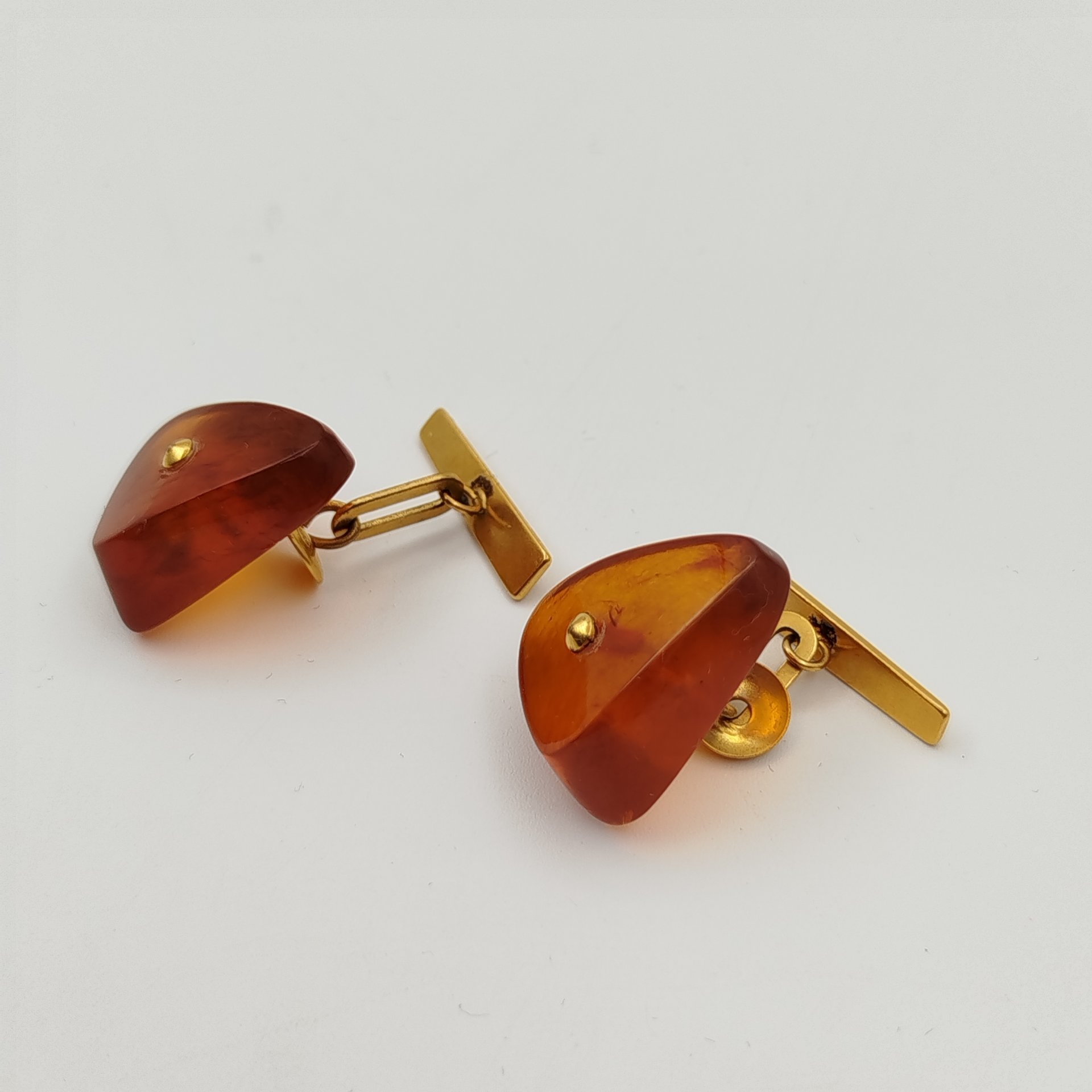Запонки винтажные со вставками треугольной формы, металл, янтарь, СССР, 1970-1990 гг.