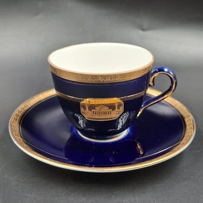 Пара кофейная "Ленинград", фарфор, крытье кобальтом, золочение, Ленинградский фарфоровый завод (ЛФЗ), СССР, 1950-1970 гг.