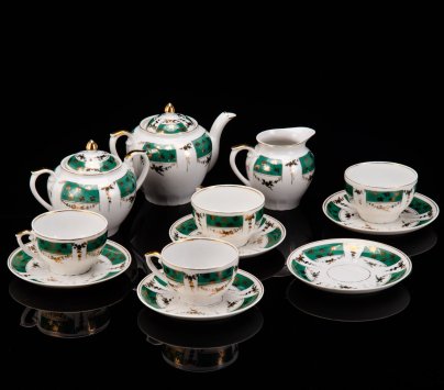 Чайный сервиз на 4 персоны "Золотая вязь" на изумрудном оттенке, фарфор, крытье, золочение, Барановский фарфоровый завод, СССР, 1950-1960 гг.