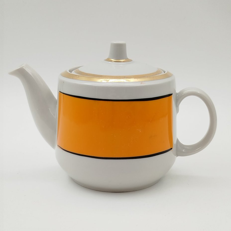 Сервиз чайный в бело-оранжевой гамме на 3 персоны (10 предметов), фарфор, крытье, золочение, Южноуральский фарфоровый завод (ЮФЗ), СССР, 1974-1984 гг.