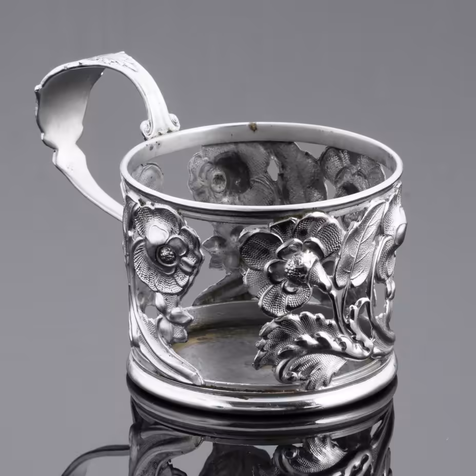 Подстаканник с прорезным цветочным декором, Bracia Henneberg (Братья Хеннеберг