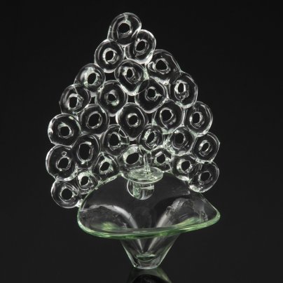 Подсвечник настенный с декоративными округлыми элементами, автор Мери Евгения Андреевна (?), стекло, гутная техника, СССР, 1970-1990 гг.