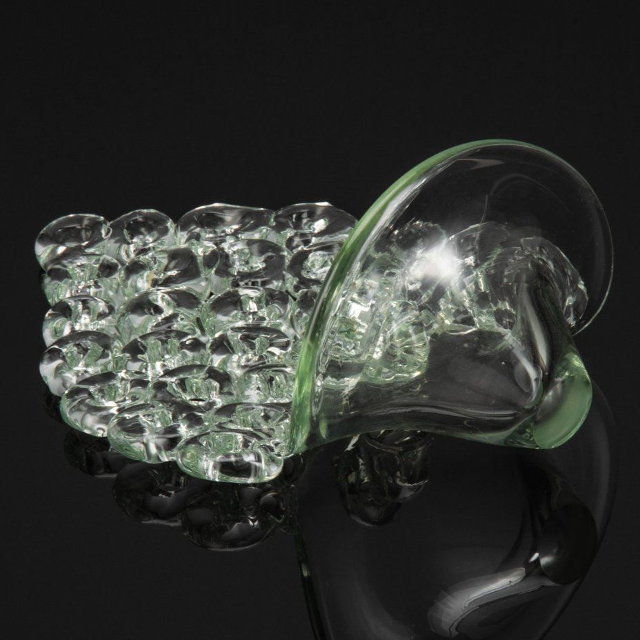 Подсвечник настенный с декоративными округлыми элементами, автор Мери Евгения Андреевна (?)