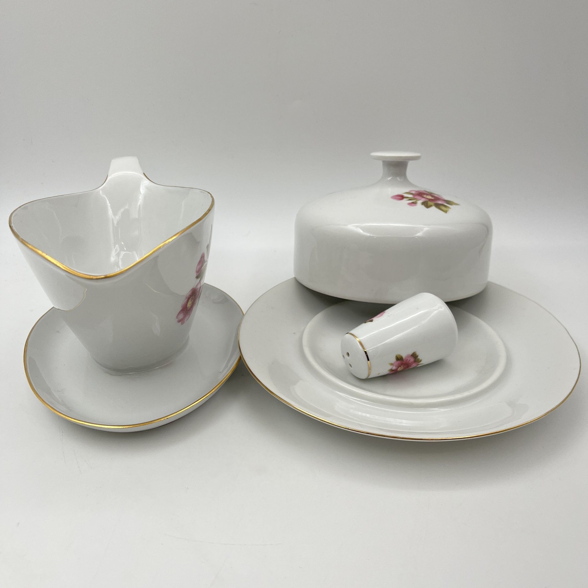 Набор сервировочный, украшенный цветочным декором (5 предметов)